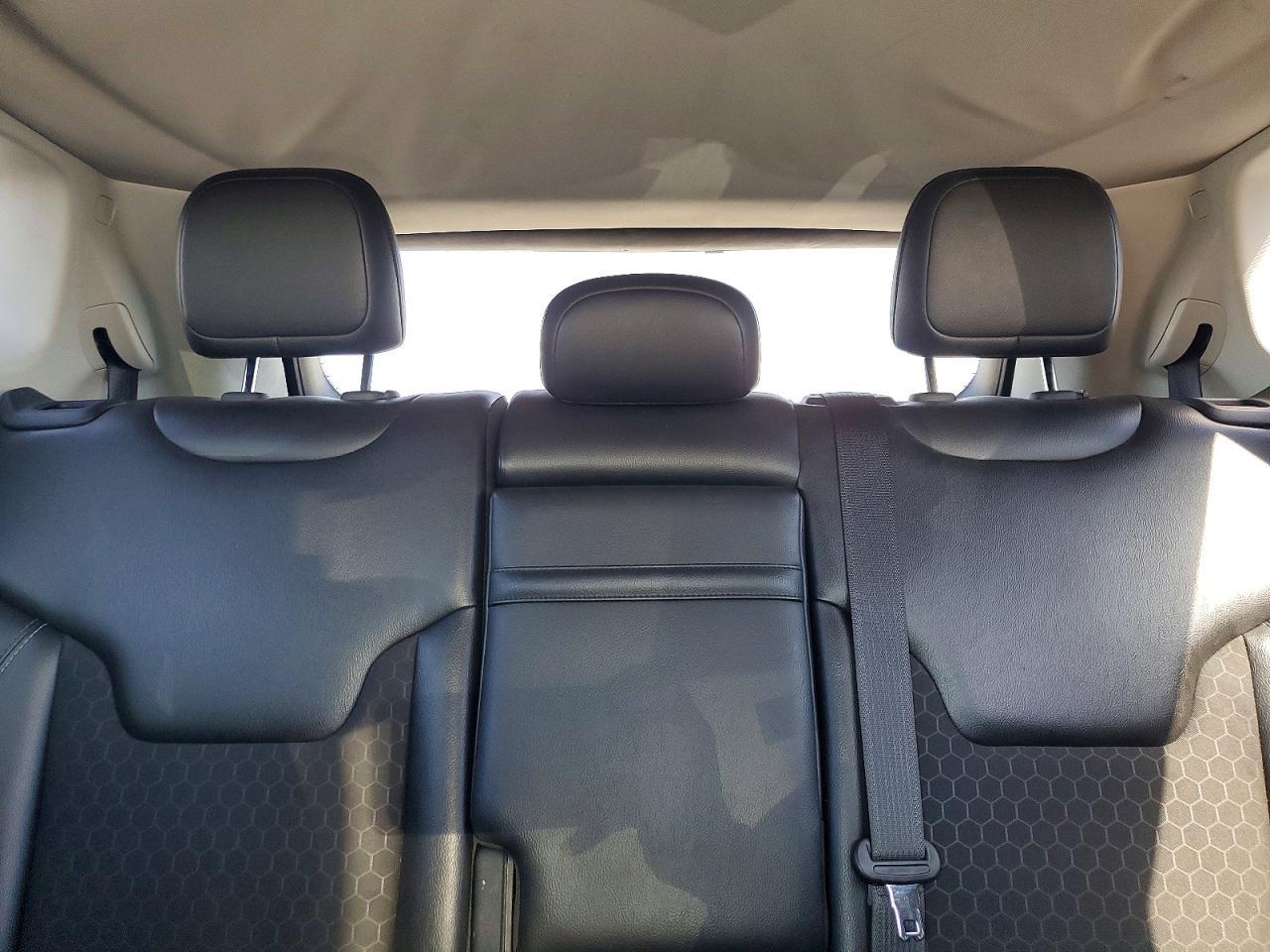 2018 Jeep Compass Latitude - zdjęcie 10