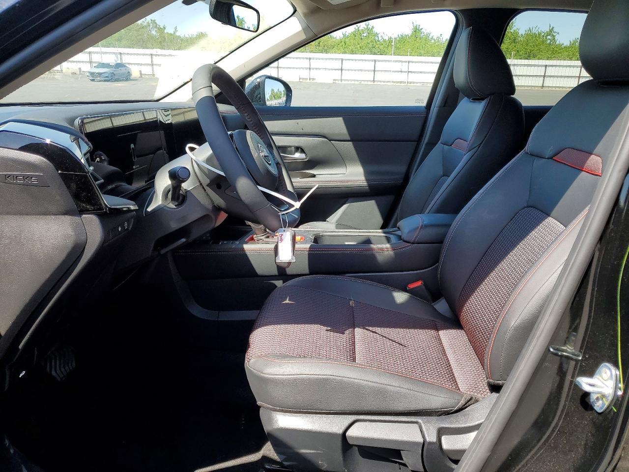 2026 Nissan Kicks Sr - zdjęcie 7