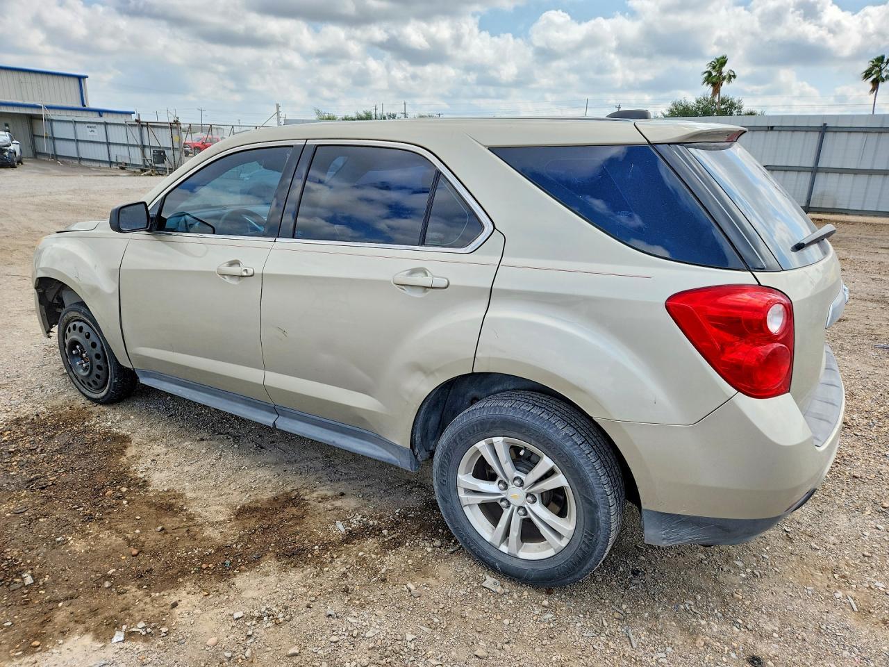 2015 Chevrolet Equinox Ls - zdjęcie 2