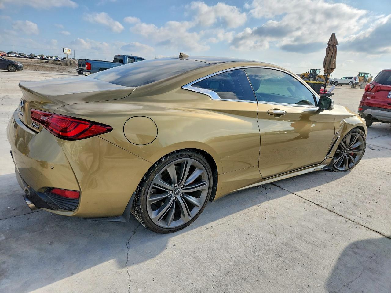 2019 Infiniti Q60 Red Sport 400 - zdjęcie 3