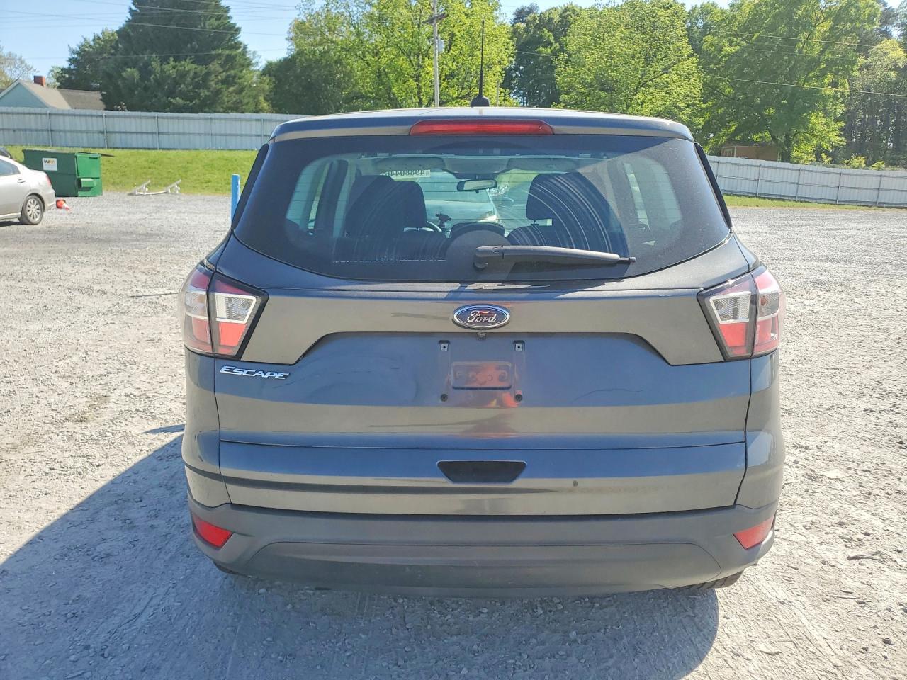 2017 Ford Escape S - zdjęcie 6