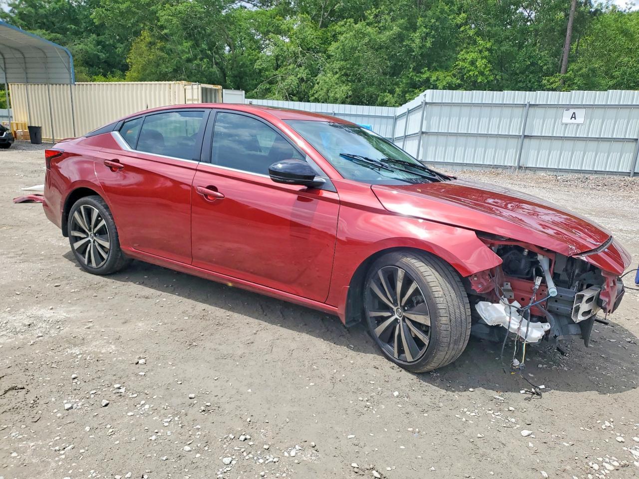 2020 Nissan Altima Sr - zdjęcie 4