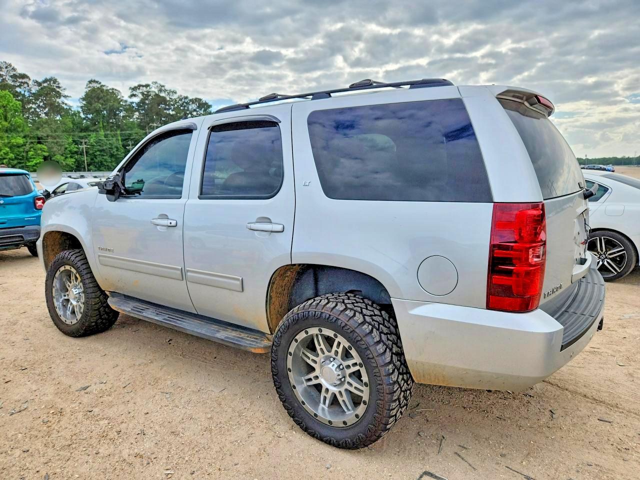2013 Chevrolet Tahoe K1500 Lt - zdjęcie 2