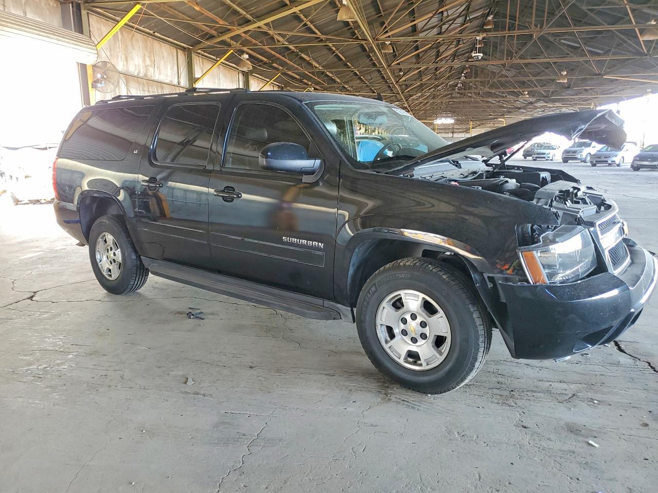 2014 Chevrolet Suburban K1500 Lt - zdjęcie 4