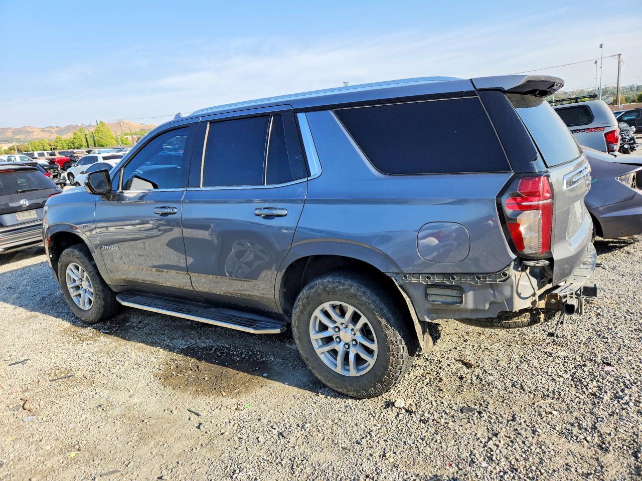 2022 Chevrolet Tahoe K1500 Ls - zdjęcie 2