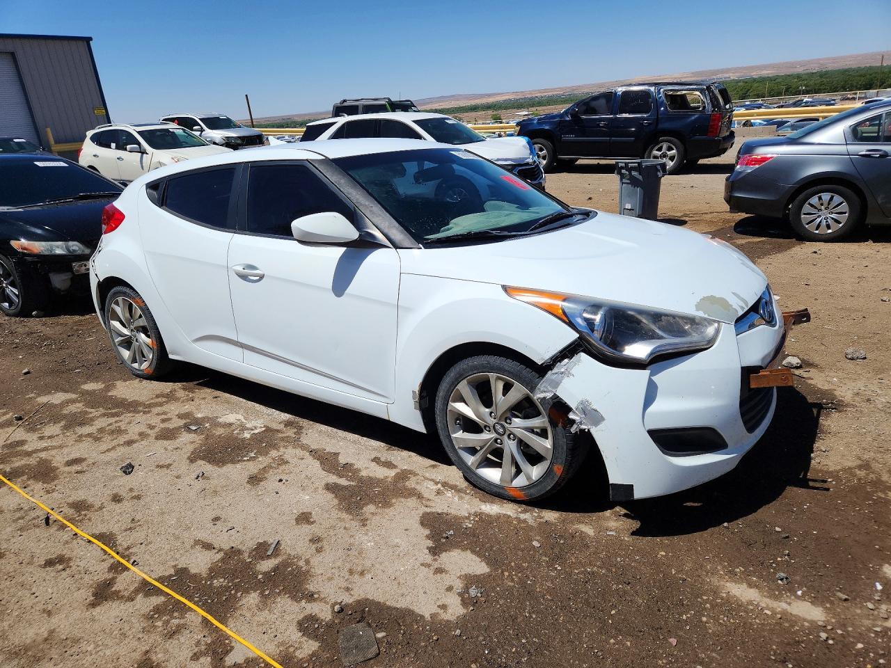 2016 Hyundai Veloster Base - zdjęcie 4