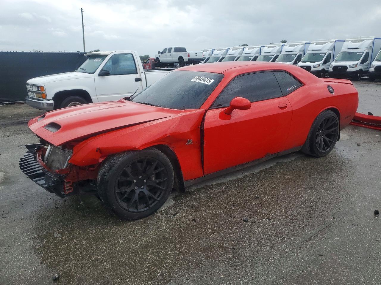 2015 Dodge Challenger R - zdjęcie główne