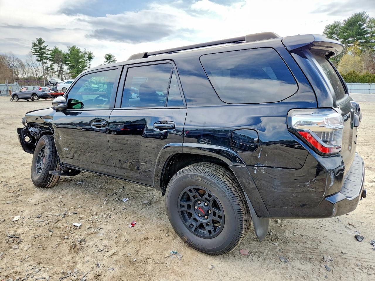 2021 Toyota 4Runner Venture Edition - zdjęcie 2