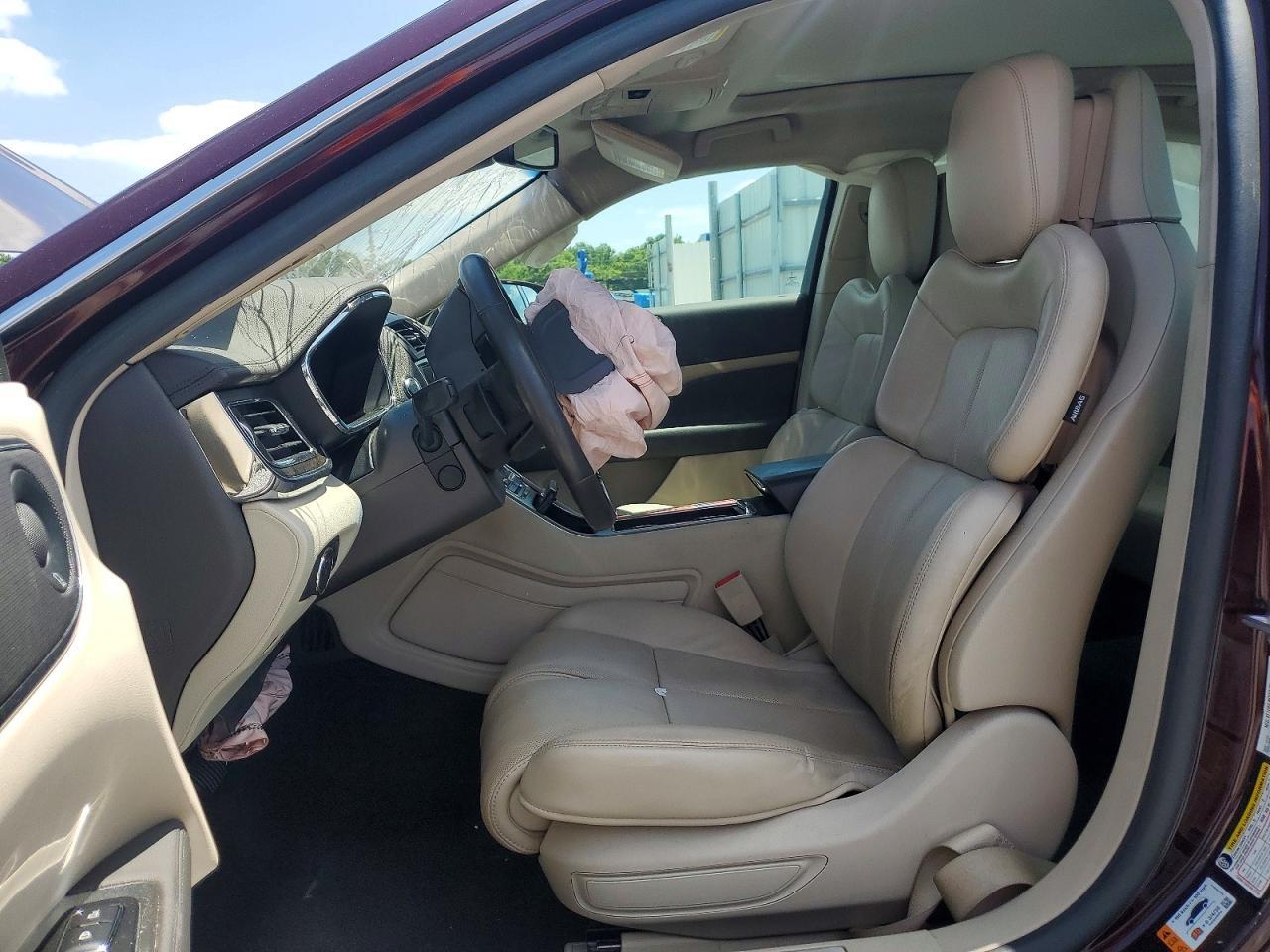2020 Lincoln Continental Reserve - zdjęcie 7