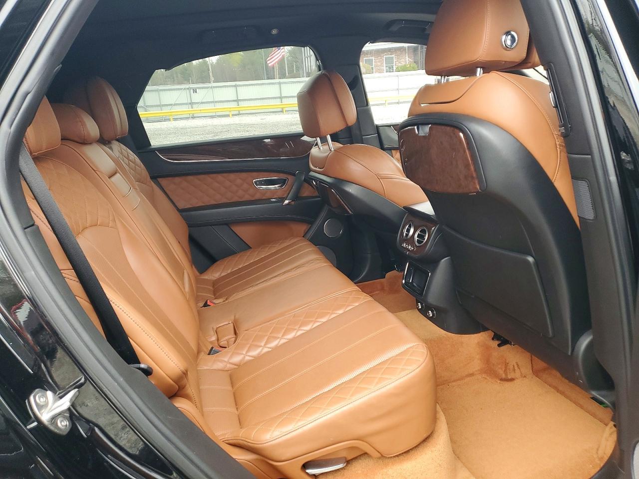 2017 Bentley Bentayga - zdjęcie 11
