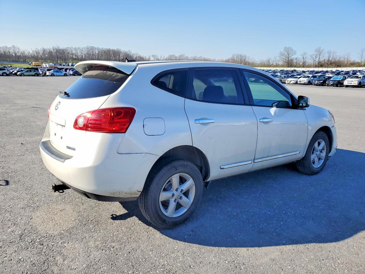 2013 Nissan Rogue S - zdjęcie 3