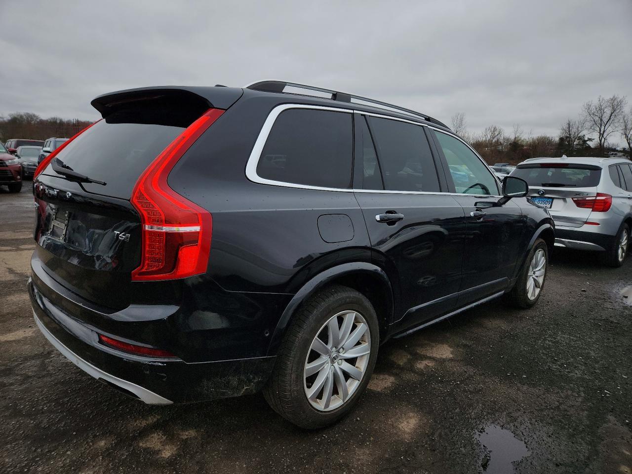 Volvo XC90 - zdjęcie 4
