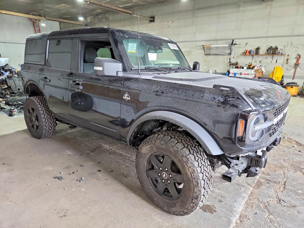 2025 Ford Bronco Outer Banks - zdjęcie 4