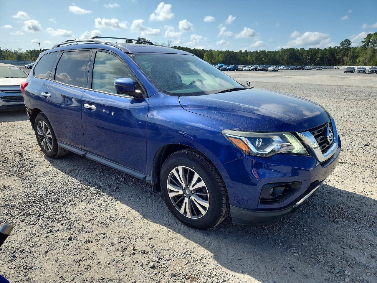 2017 Nissan Pathfinder Sl - zdjęcie 4