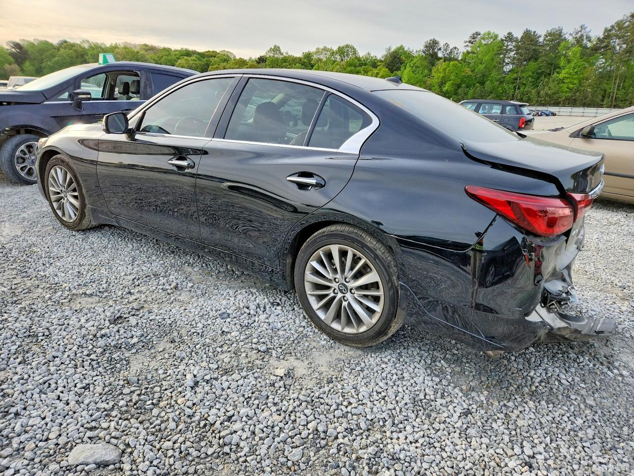 2024 Infiniti Q50 Luxe - zdjęcie 2