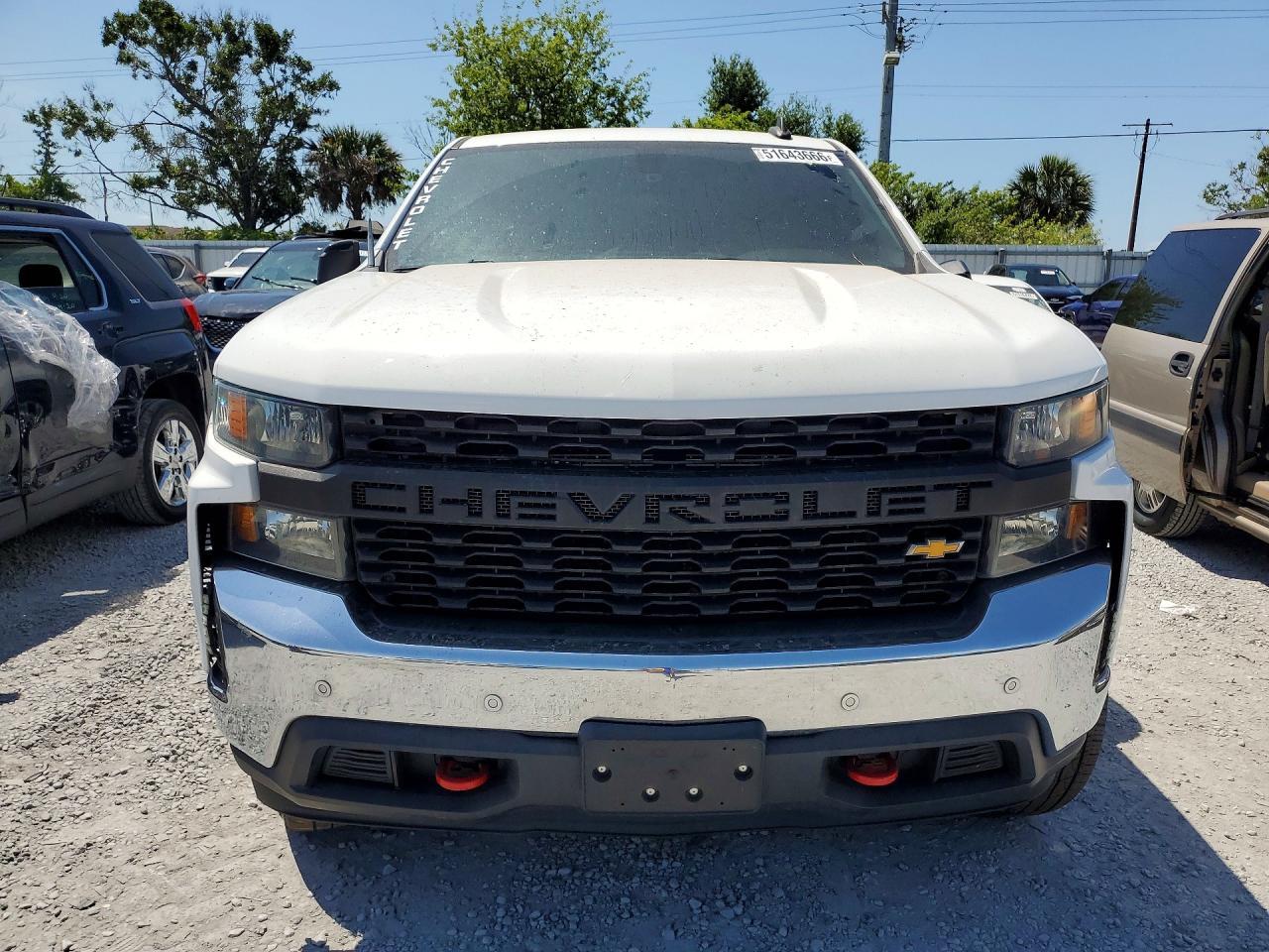 2021 Chevrolet Silverado C1500 - zdjęcie 5