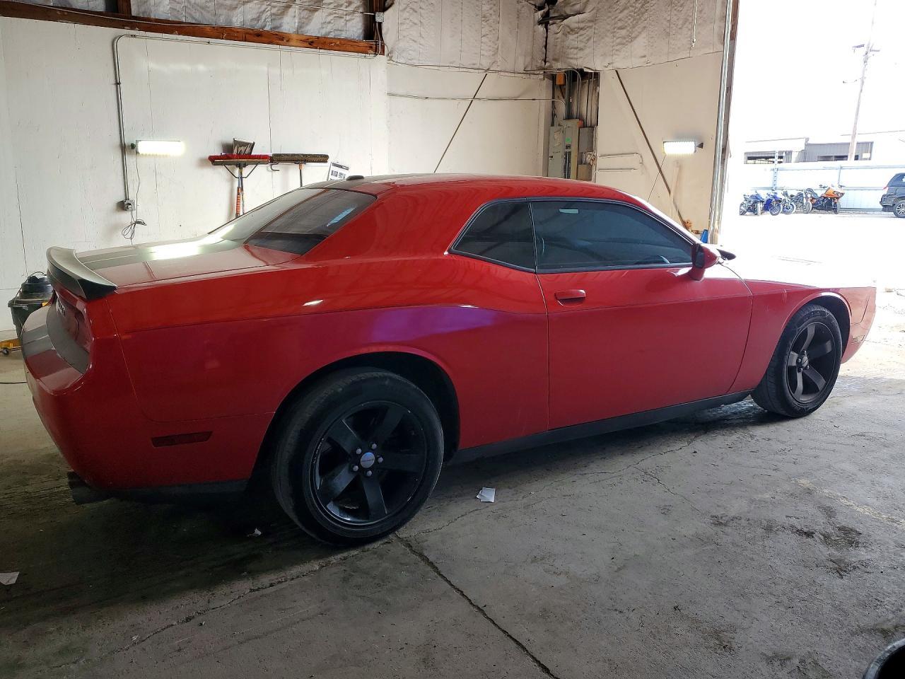 2014 Dodge Challenger Sxt - zdjęcie 3