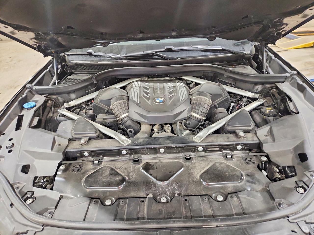 2020 BMW X5 M50I - zdjęcie 11