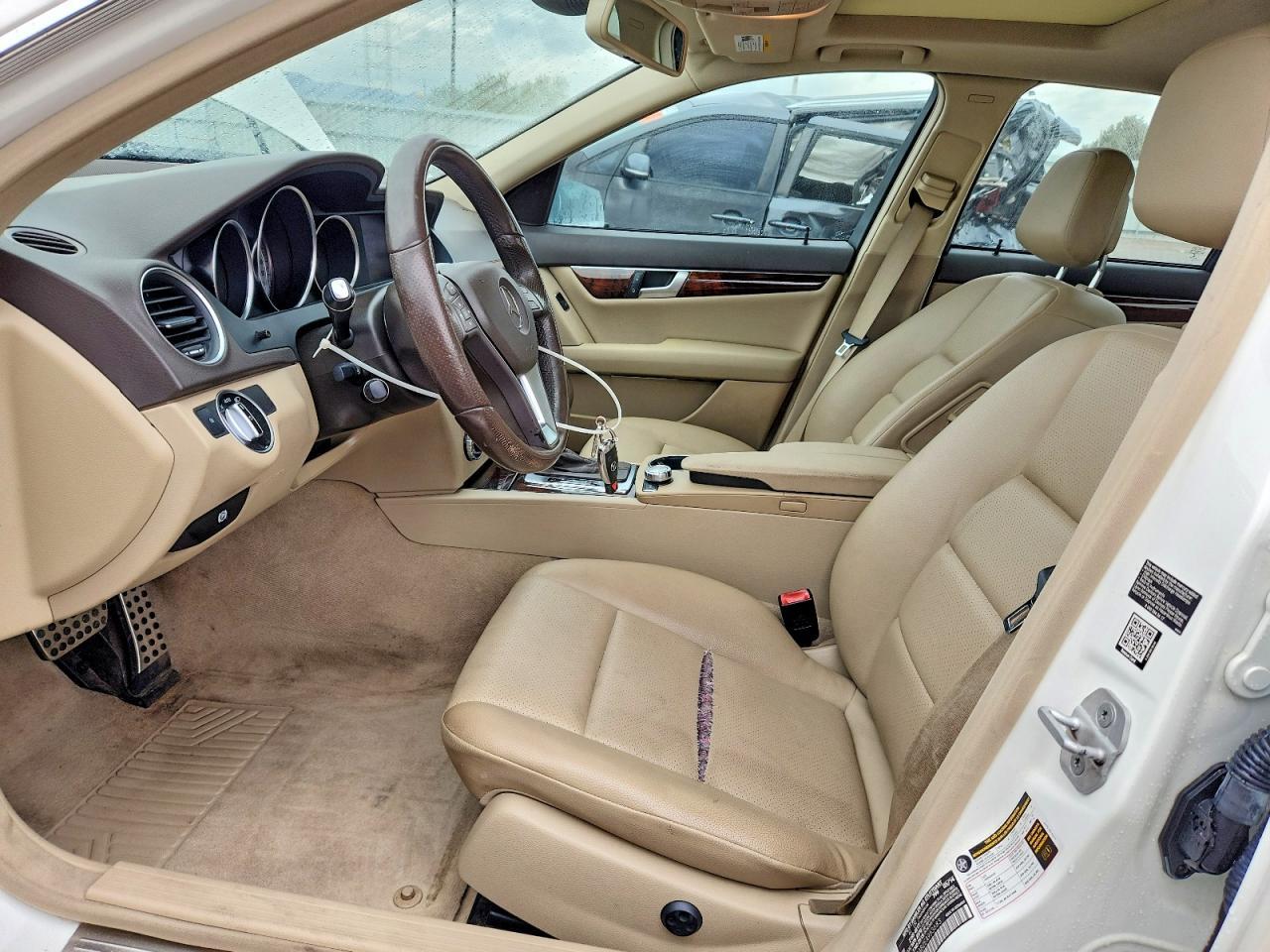 2014 Mercedes-Benz C 300 4Matic - zdjęcie 7
