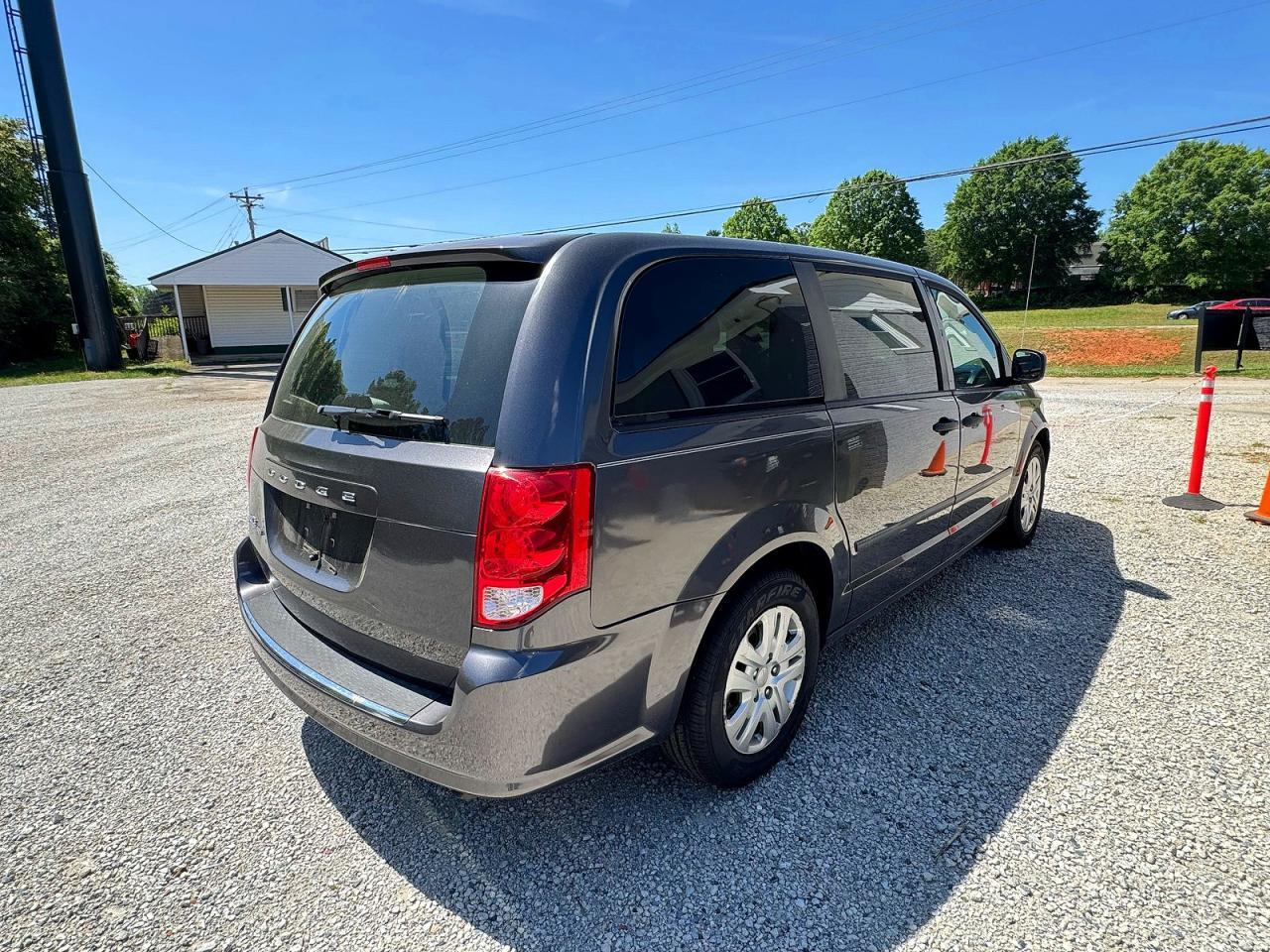 2016 Dodge Grand Caravan Se - zdjęcie 4