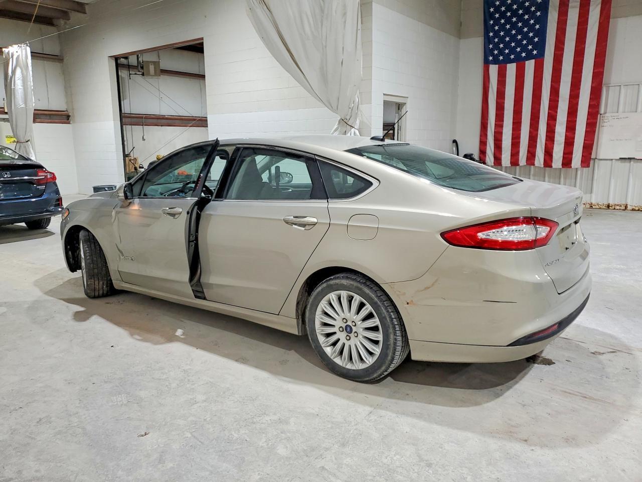 2015 Ford Fusion Se Hybrid - zdjęcie 2