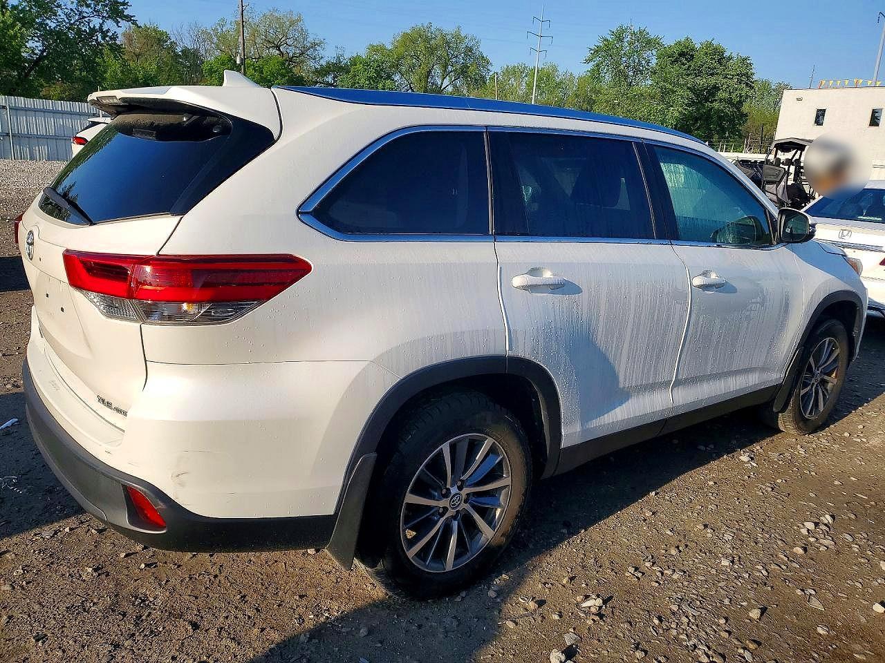 2019 Toyota Highlander Xle - zdjęcie 3