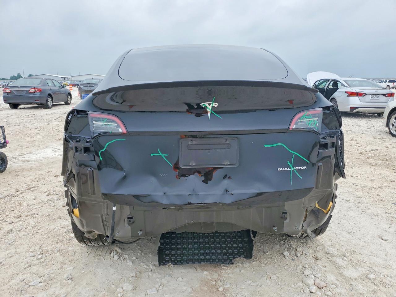 2023 Tesla Model Y - zdjęcie 6