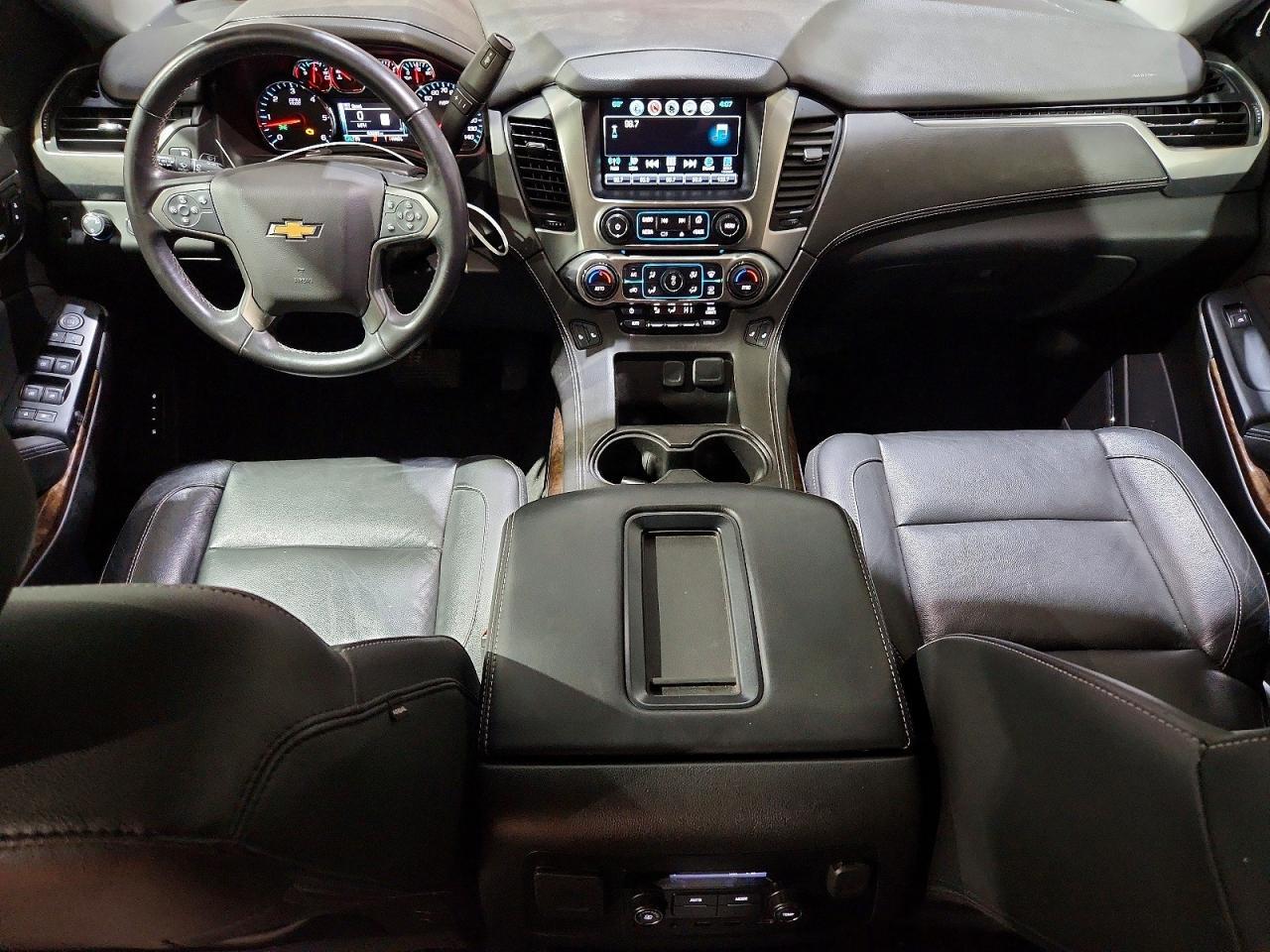 2020 Chevrolet Suburban K1500 Lt - zdjęcie 8