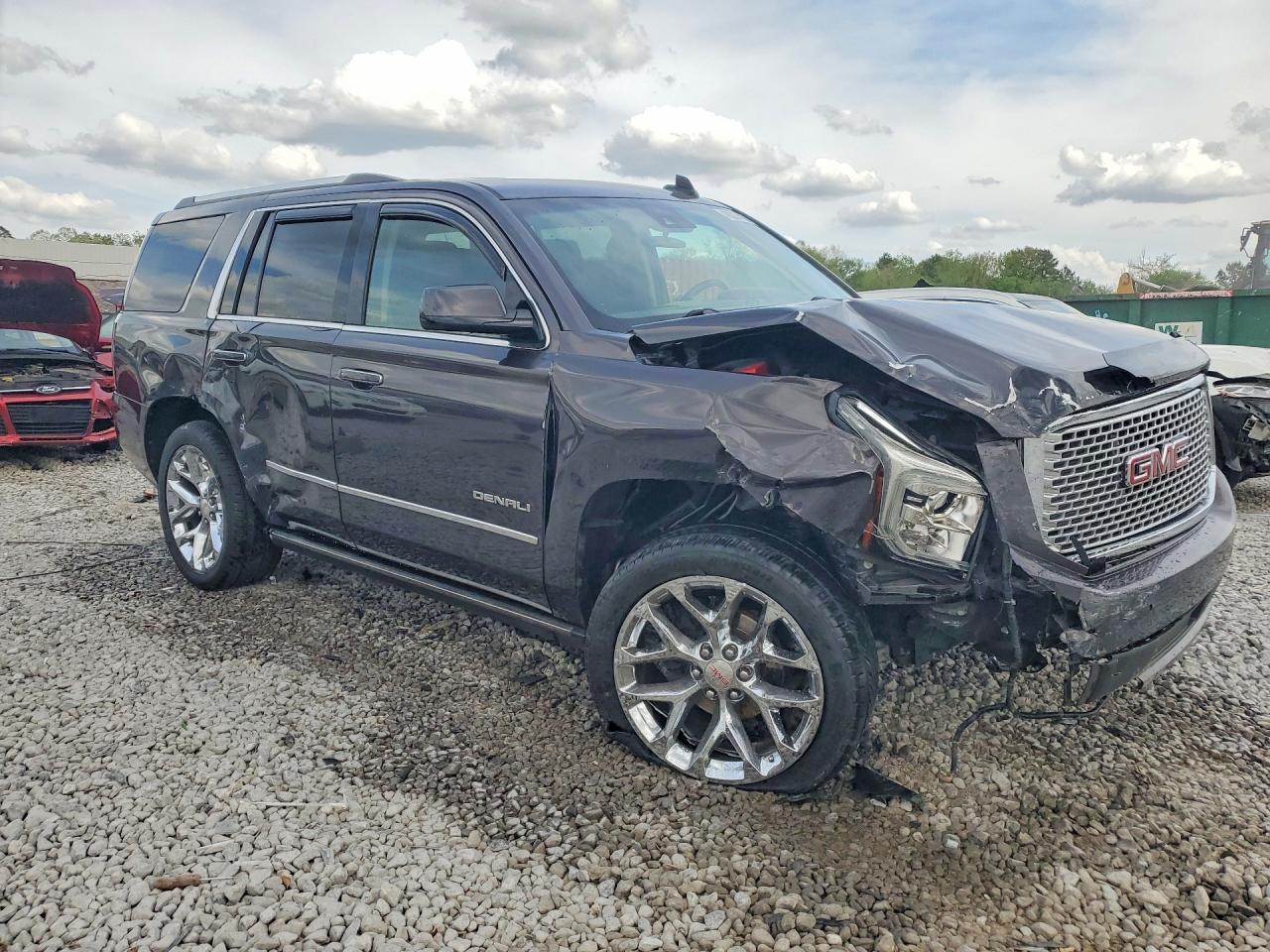 2015 GMC Yukon Denali - zdjęcie 4