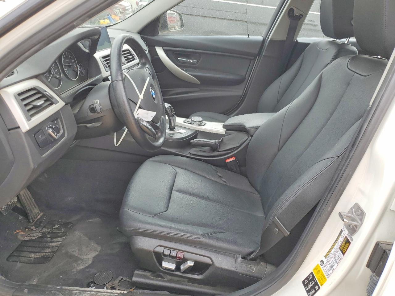 2016 BMW 320 Xi - zdjęcie 7