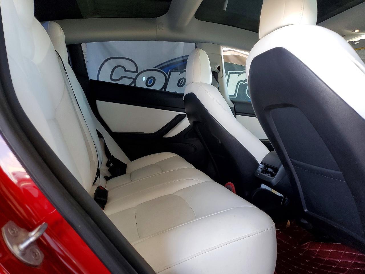 2021 Tesla Model 3 - zdjęcie 10