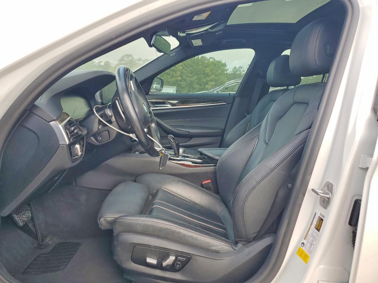 2020 BMW 530 - zdjęcie 7