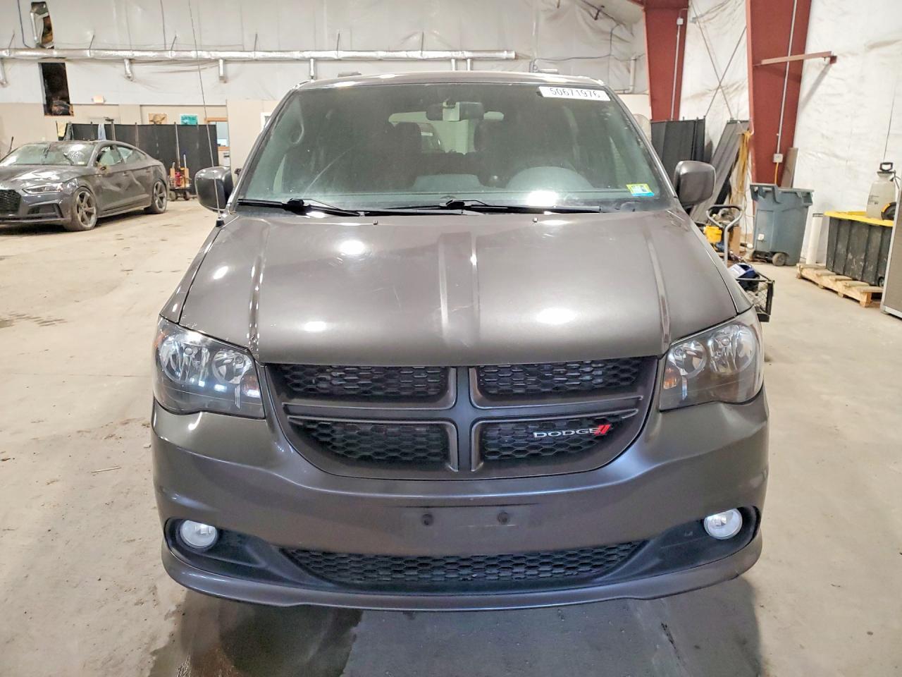 2017 Dodge Grand Caravan Gt - zdjęcie 5