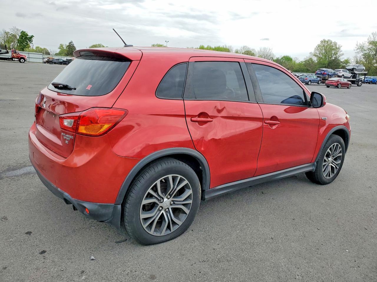 2016 Mitsubishi Outlander Sport Es - zdjęcie 3