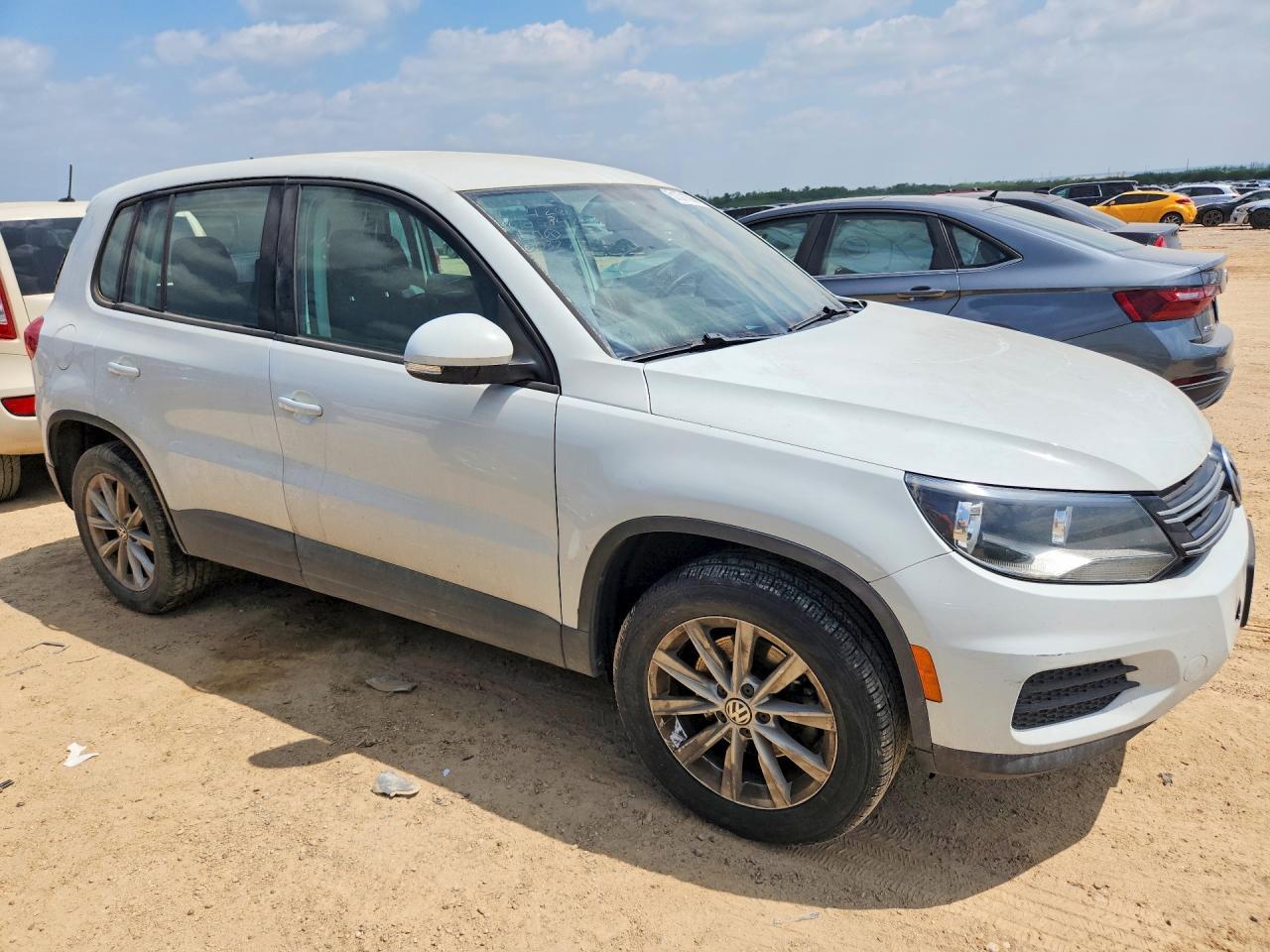 2018 Volkswagen Tiguan Limited - zdjęcie 4