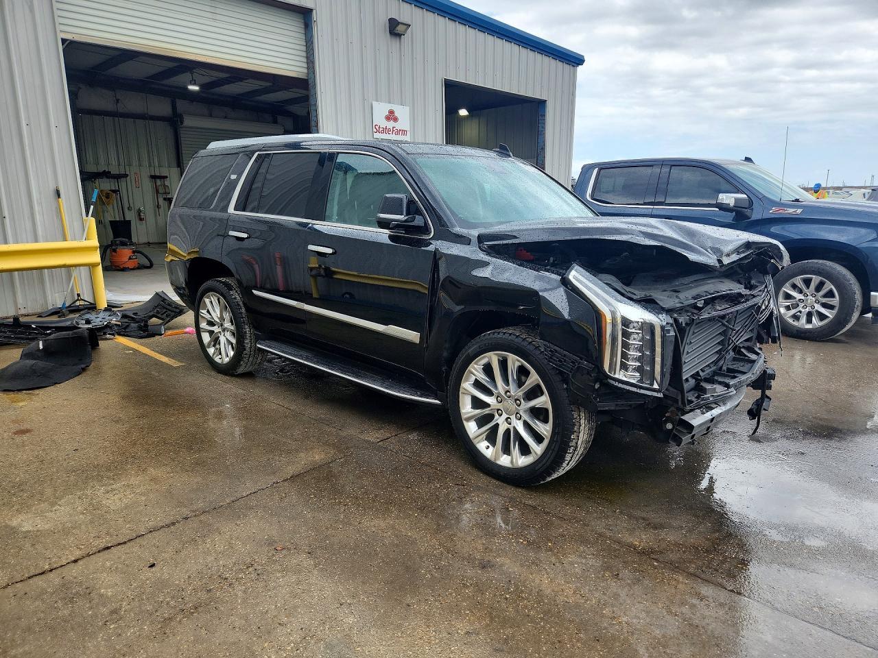 2020 Cadillac Escalade Luxury - zdjęcie 4