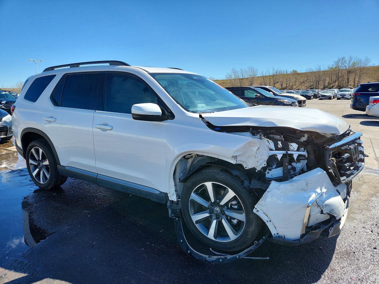 2025 Honda Pilot Touring - zdjęcie 4