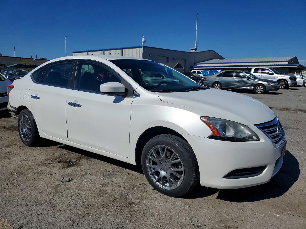 2013 Nissan Sentra S - zdjęcie 4