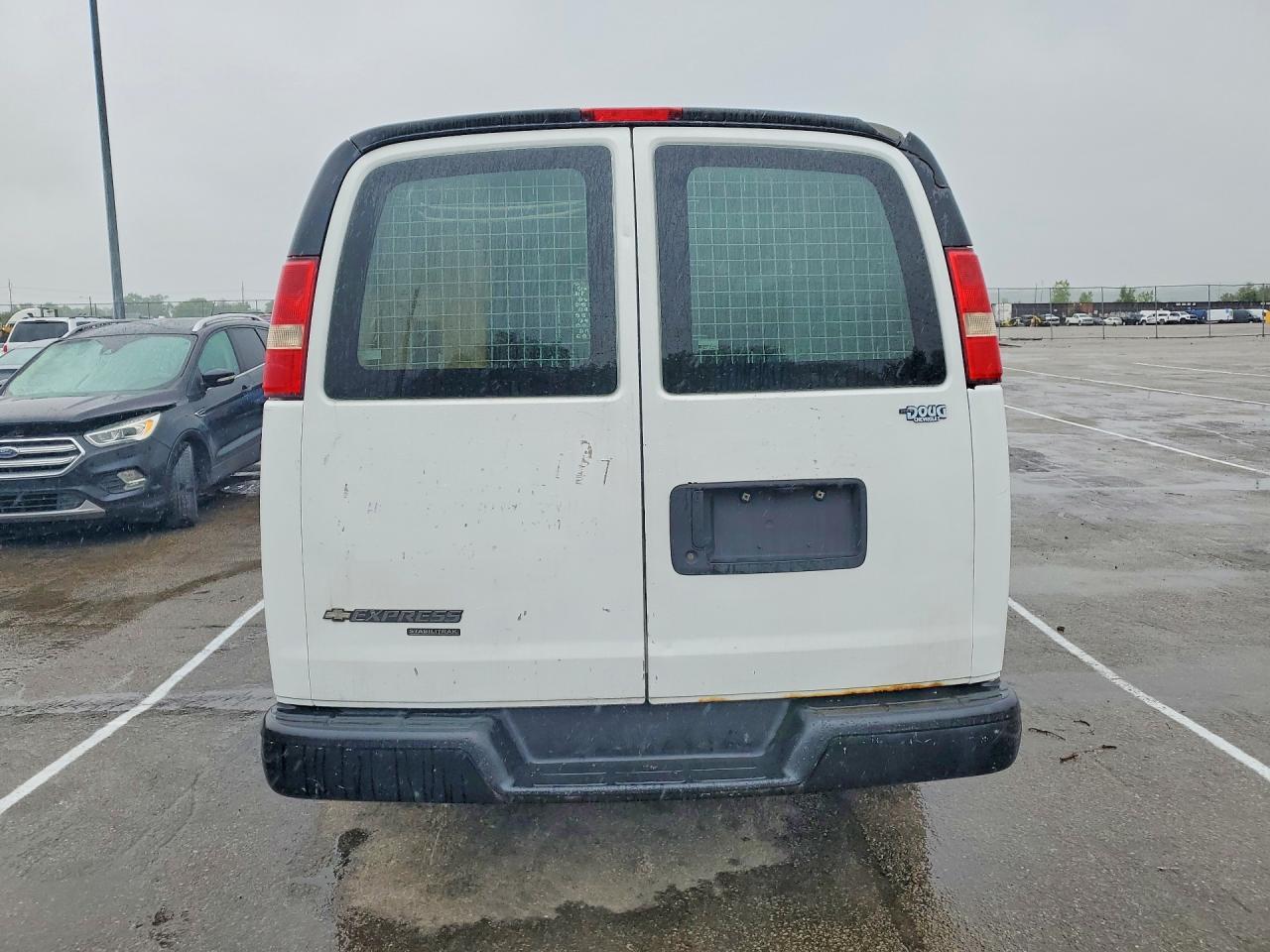 2013 Chevrolet Express G1500 - zdjęcie 6