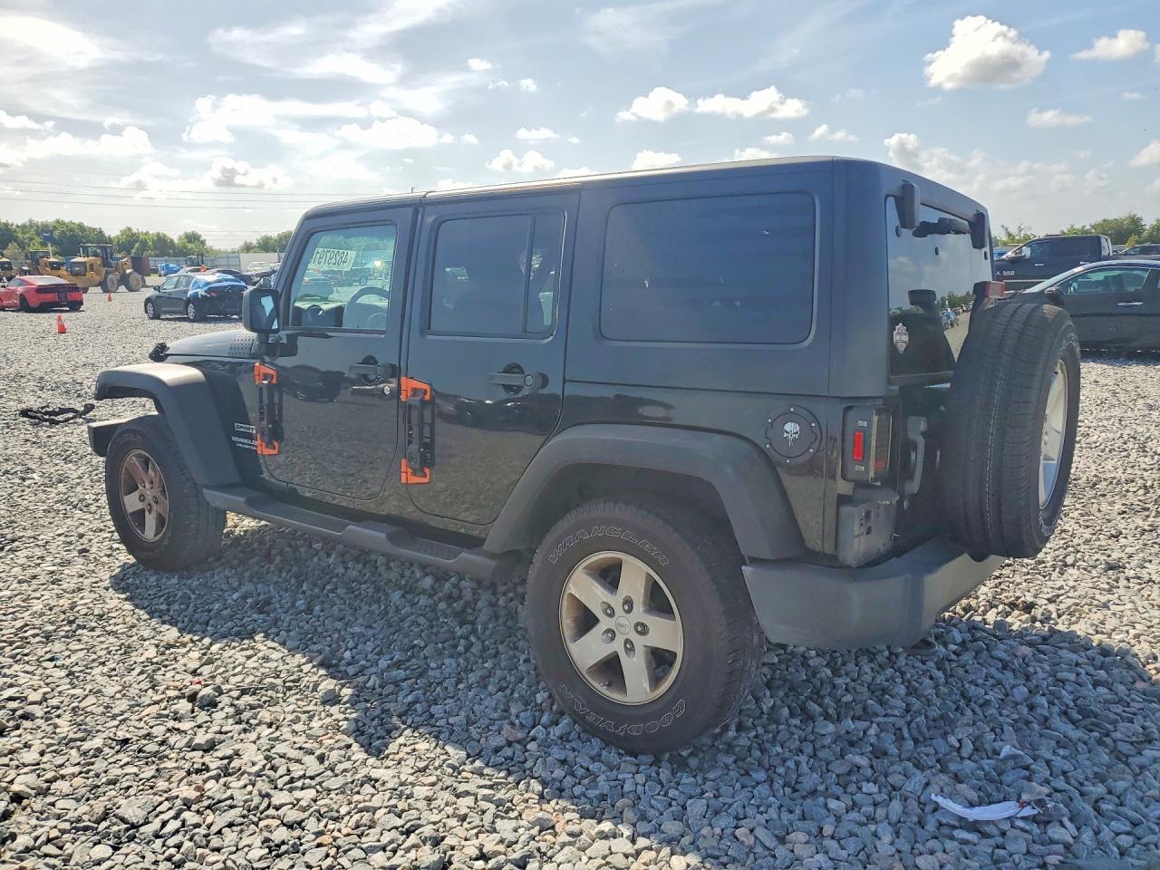 2017 Jeep Wrangler Unlimited Sport - zdjęcie 2