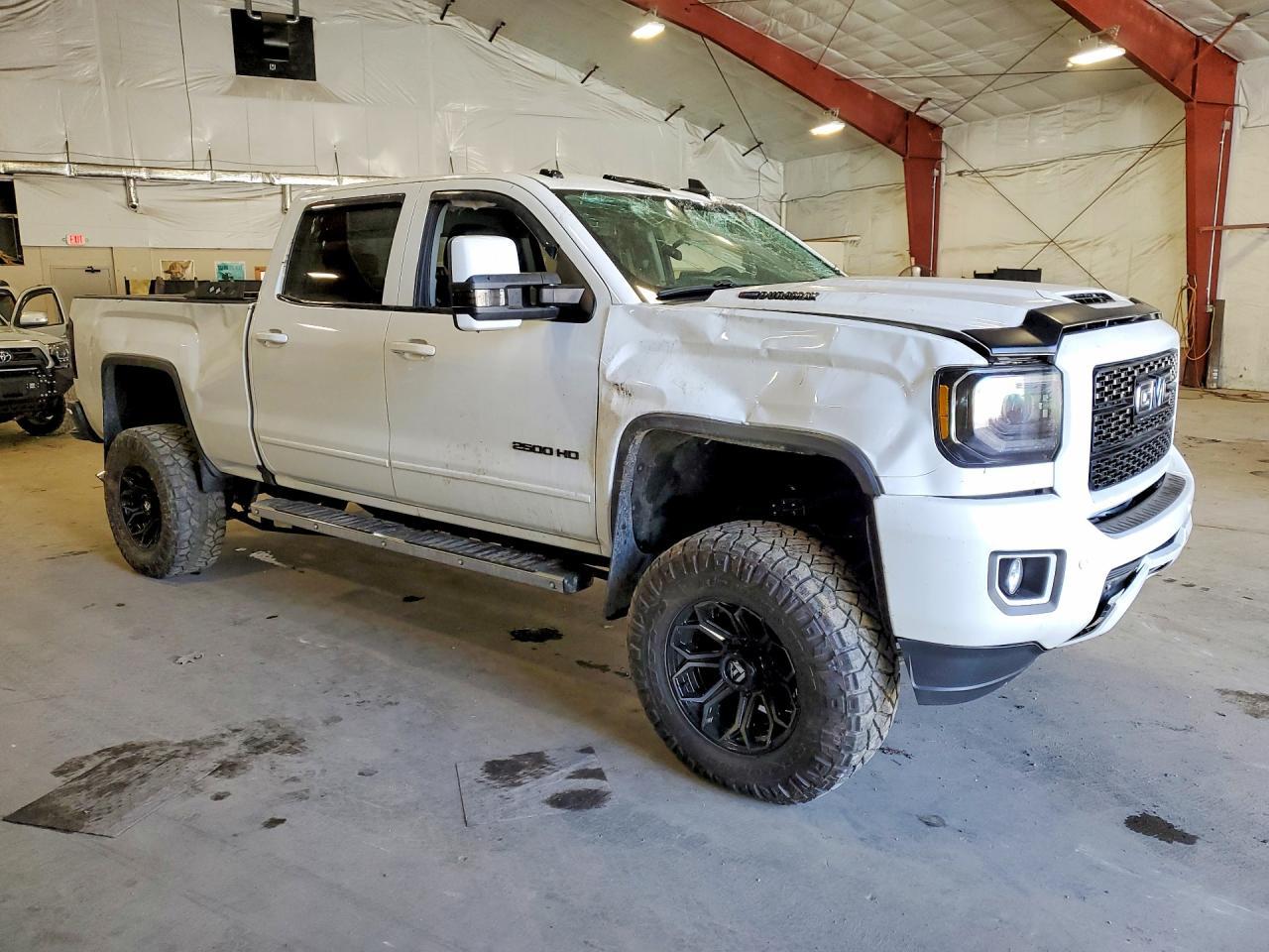 2018 GMC Sierra K2500 Slt - zdjęcie 4