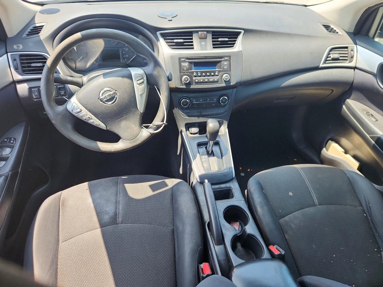 2016 Nissan Sentra S - zdjęcie 8
