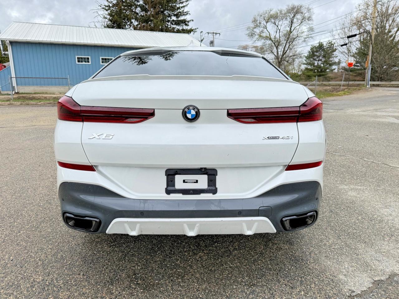 2023 BMW X6 xDrive40I - zdjęcie 13