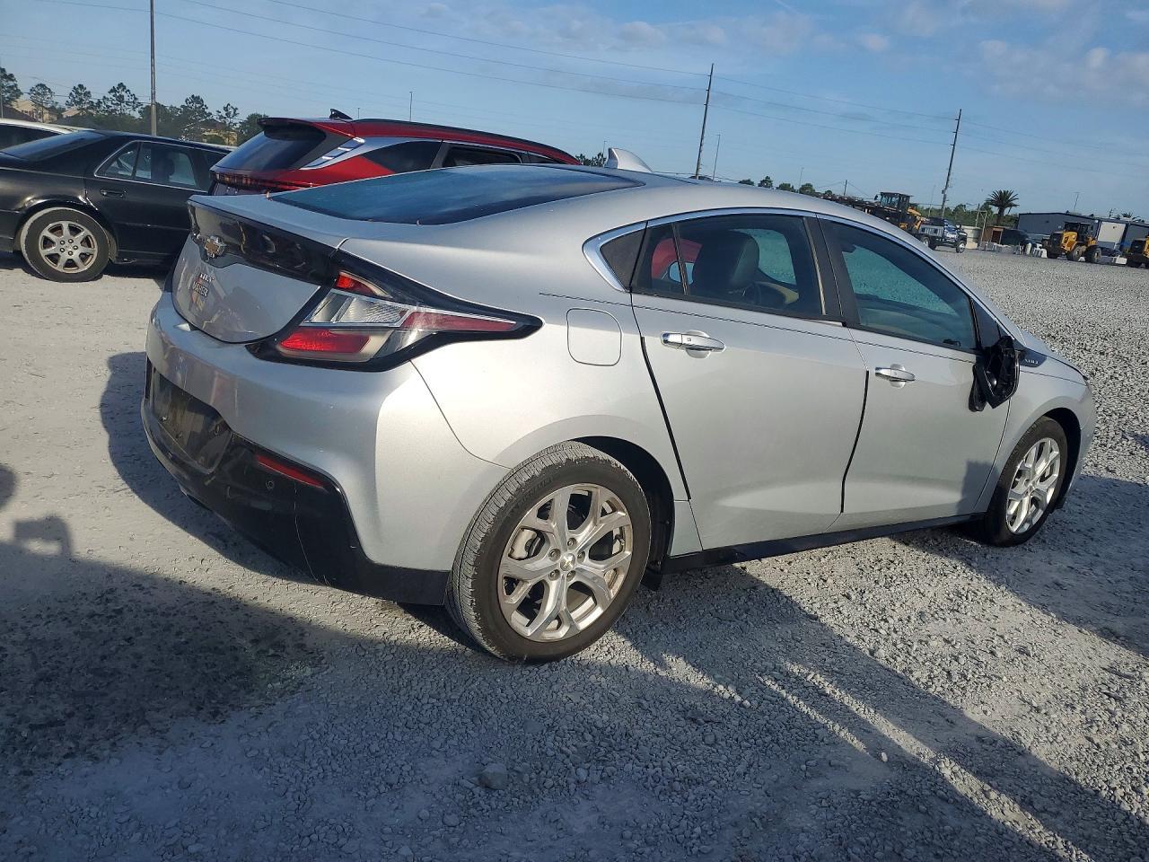 2018 Chevrolet Volt Premier - zdjęcie 3