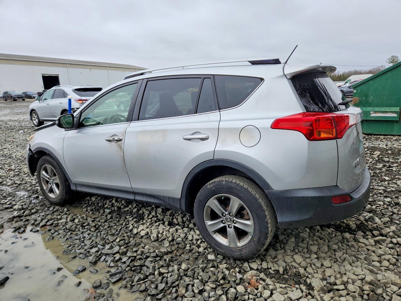 2015 Toyota Rav4 Xle - zdjęcie 2