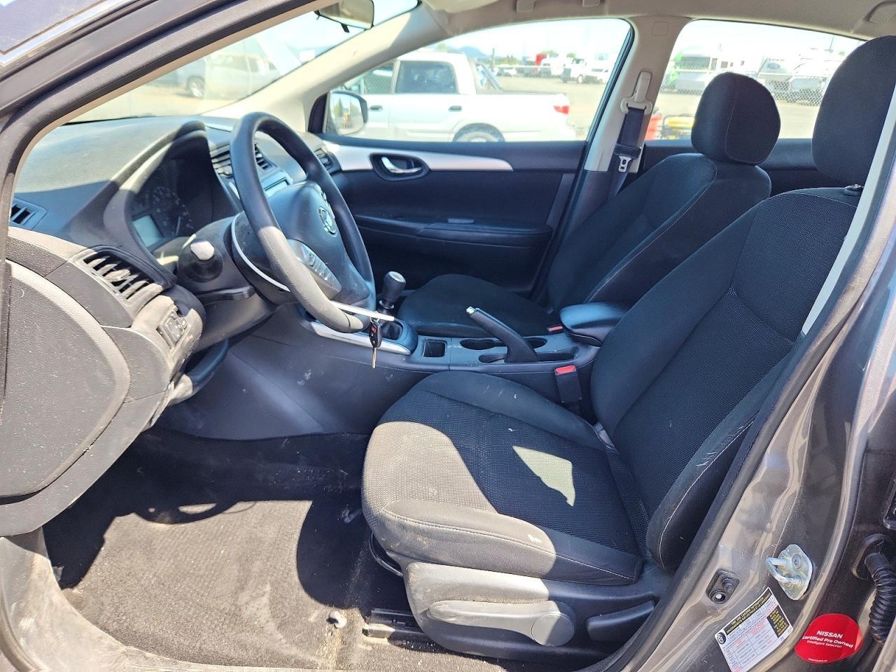 2019 Nissan Sentra S - zdjęcie 7