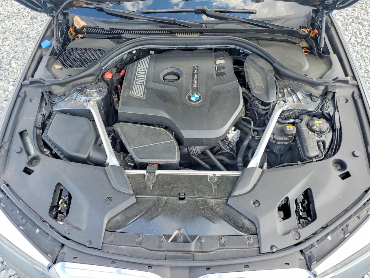 2018 BMW 530 Xi - zdjęcie 11