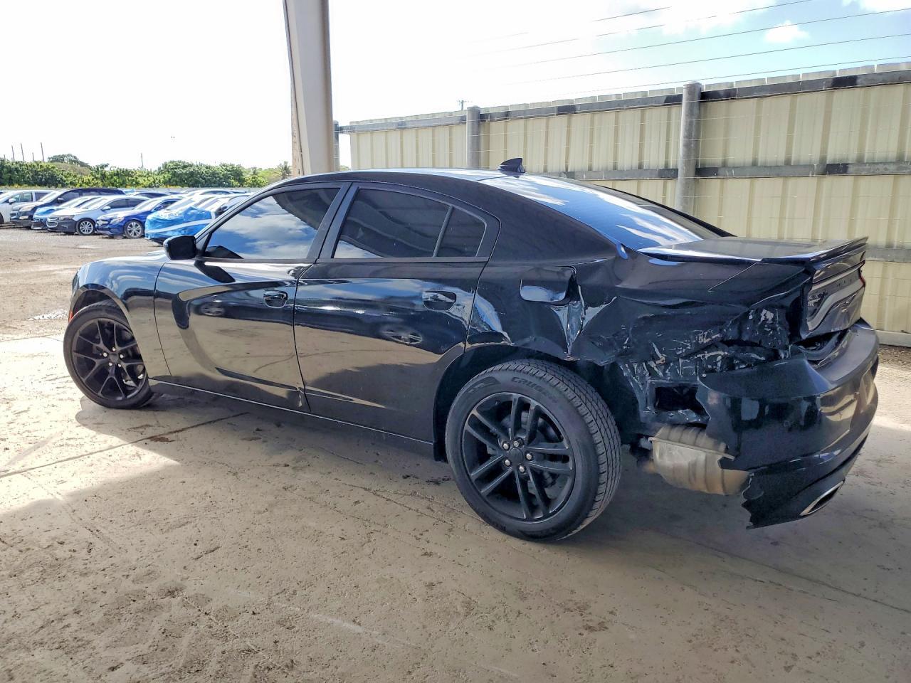 2019 Dodge Charger Sxt - zdjęcie 2