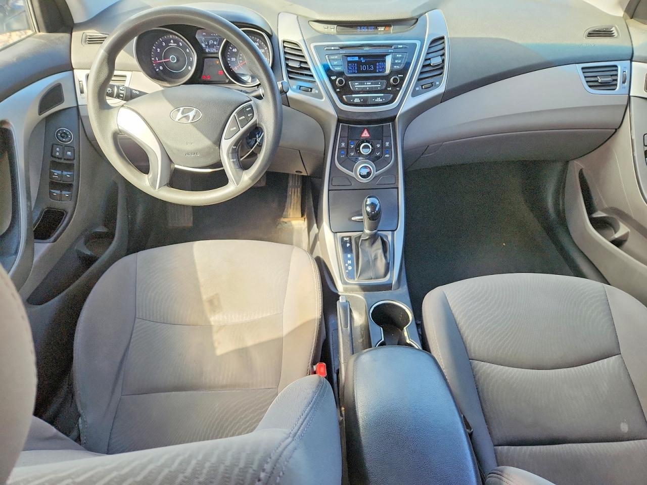 2016 Hyundai Elantra Se - zdjęcie 8