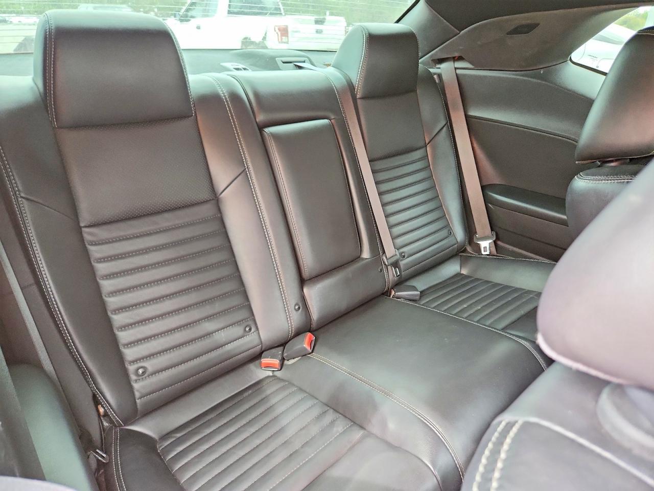 2014 Dodge Challenger Sxt - zdjęcie 10